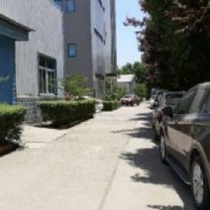 出租长安区航天城稀有一层纯办公厂房1300平