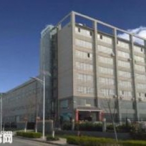 经开区 一楼 1800平大跨度 8.9米高厂房平价出租