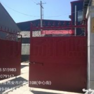 重钢结构工业厂房，位于草堂工业园与集贤工业园之间，主干道旁，