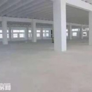 草滩六路平厂房带办公位置好租金低！1层1800平2层1800