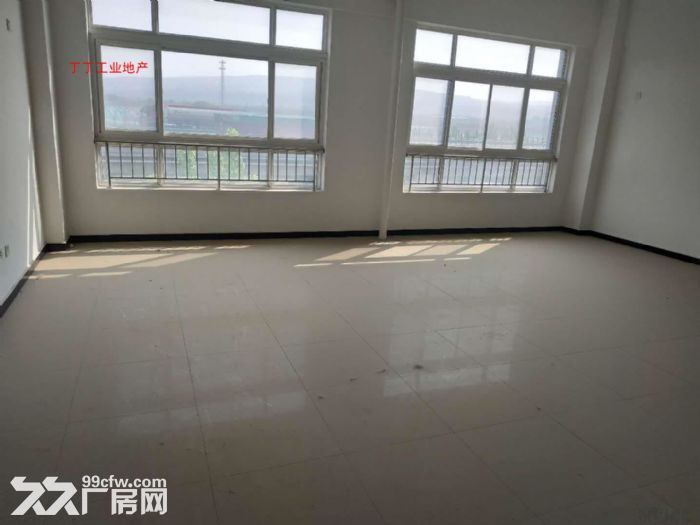 纺织城工业园 厂房，办公，库房，宿舍 3000平，可分租