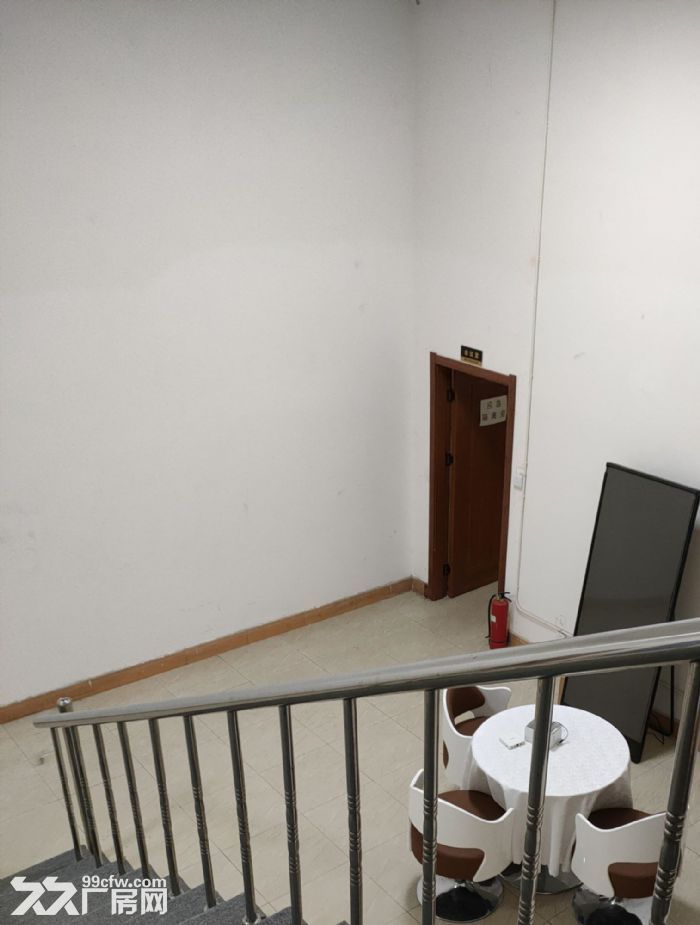 出租莲湖大庆路厂房库房交通便利1600平-图5