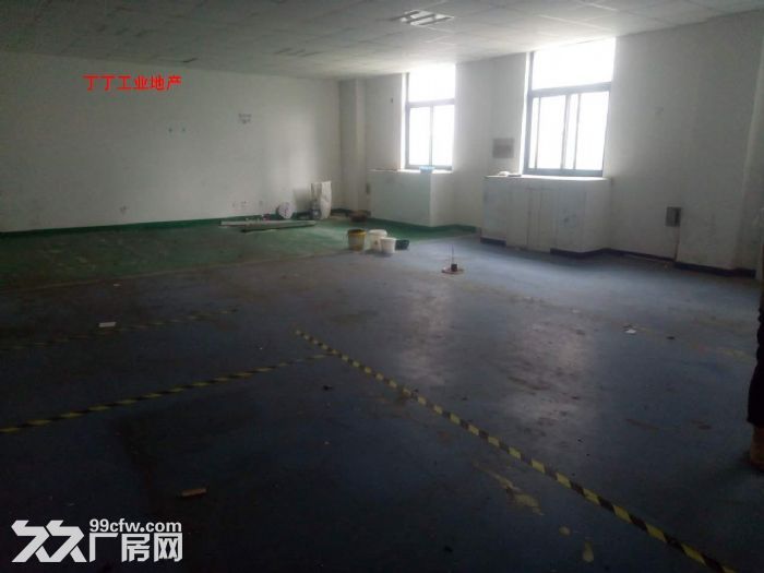 地铁口太白南路办公厂房260平740平560平出租-图2