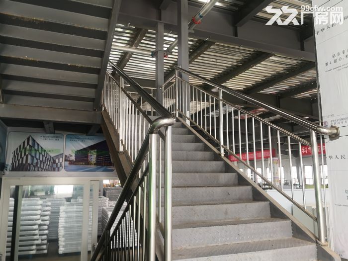 华胥独院厂房整栋出租，内有行吊水电到位，可配备5A级办公区域、宿舍整层