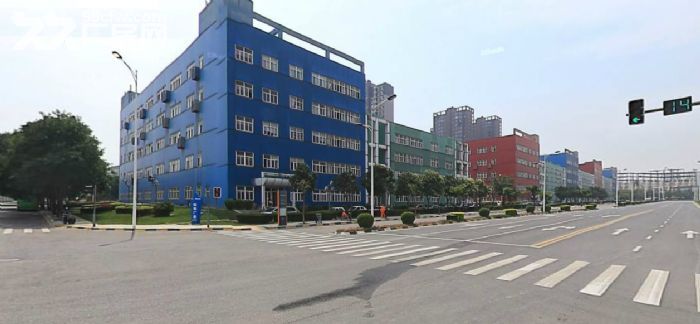 西安高新标准厂房400−500平出租
